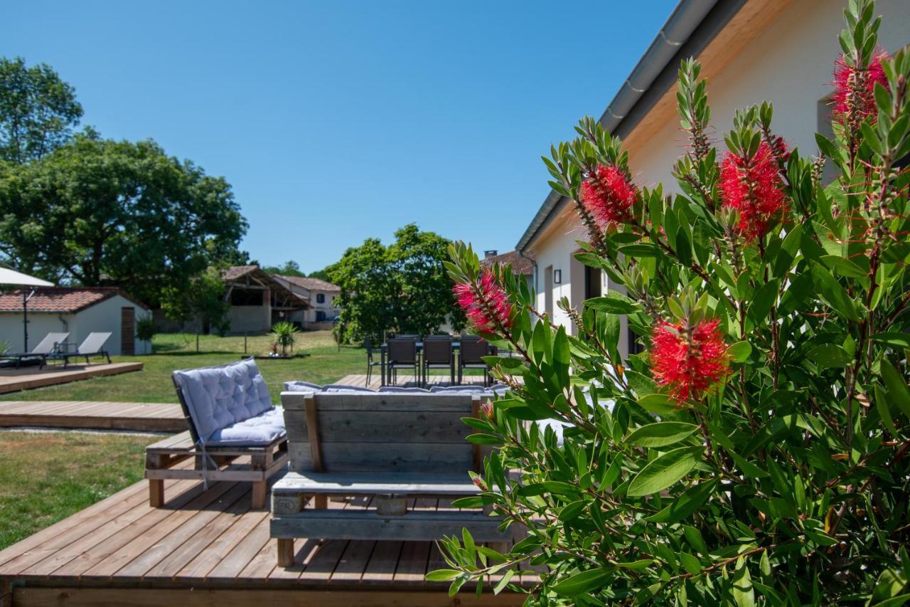 La Villa Face Au Lac Saramon 外观 照片