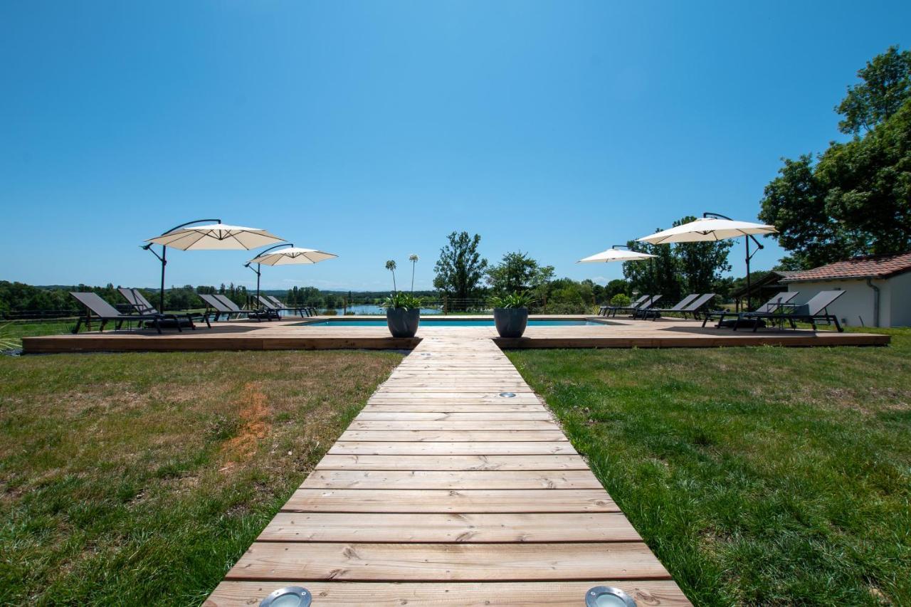 La Villa Face Au Lac Saramon 外观 照片